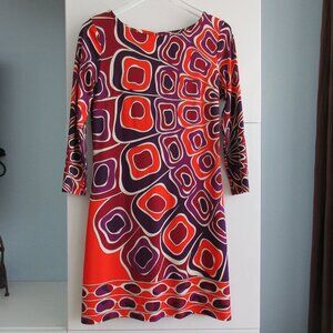Julie Brown Beautiful Multicolor Shift Dress, Bracelet Sleeves, Zips on the back